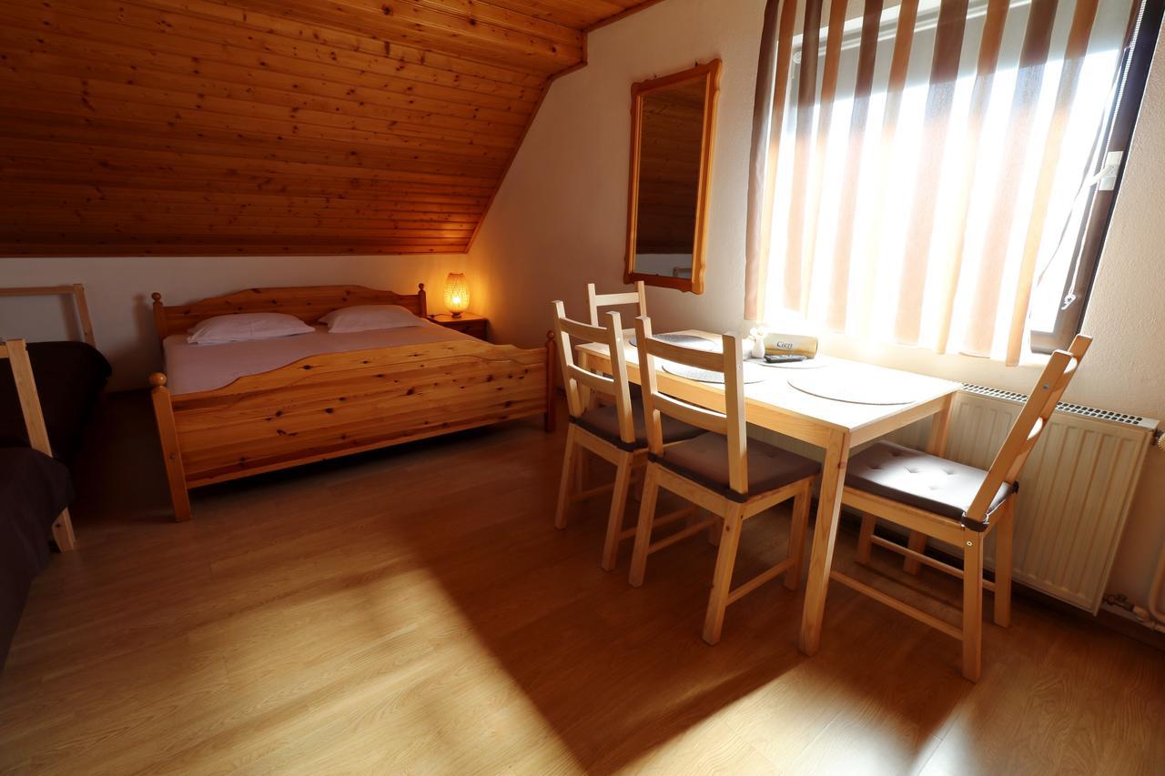 Bed and Breakfast Casa 193 Motorcycle Friends Sibiu Exteriér fotografie