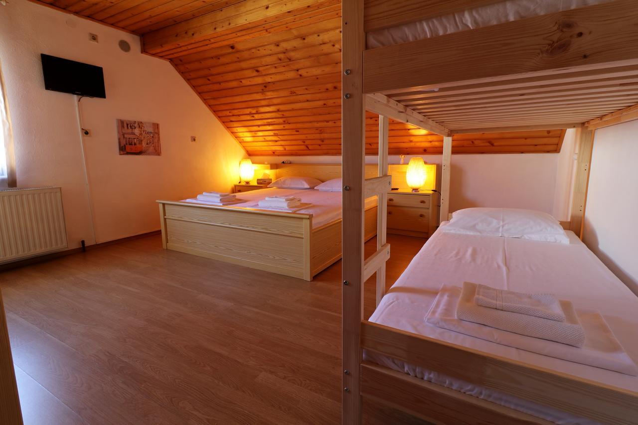 Bed and Breakfast Casa 193 Motorcycle Friends Sibiu Exteriér fotografie