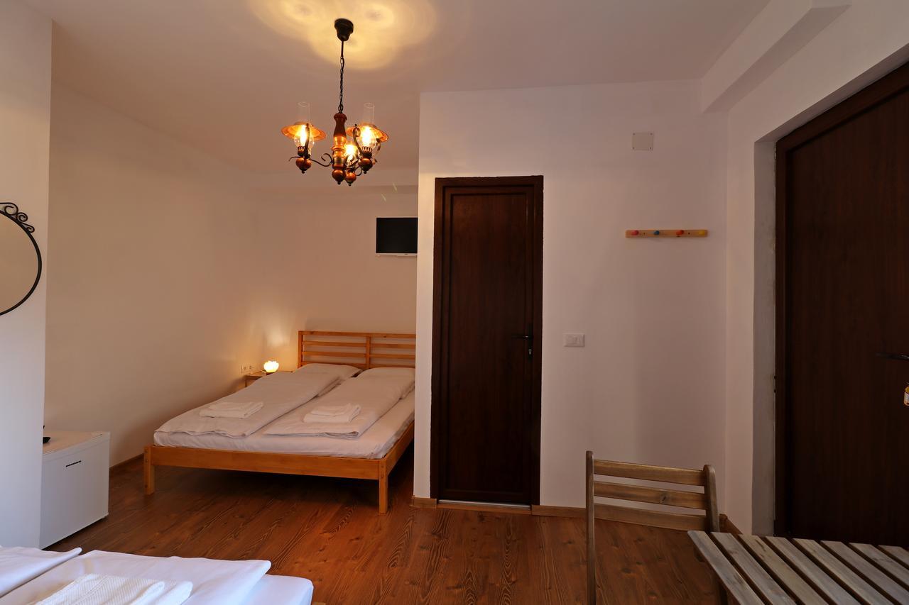 Bed and Breakfast Casa 193 Motorcycle Friends Sibiu Exteriér fotografie